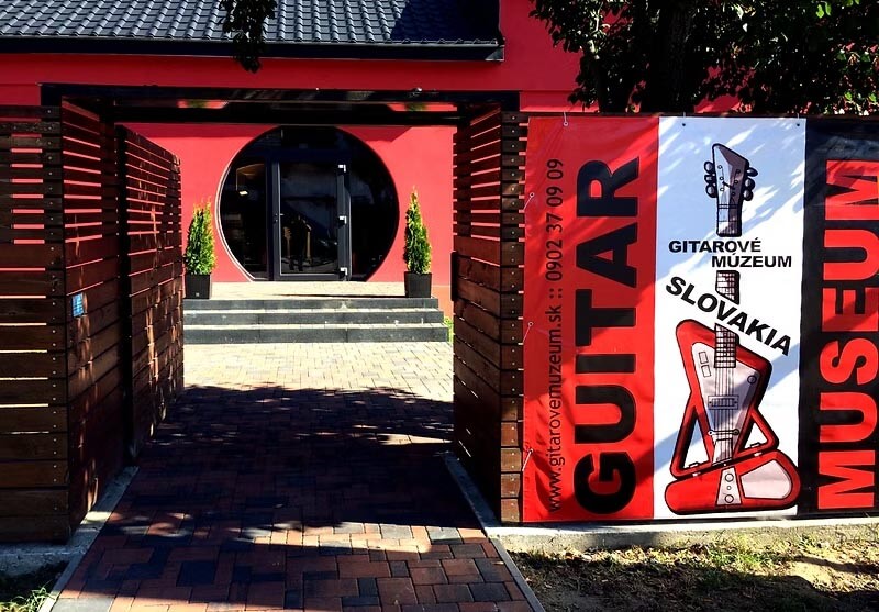 Gitarové múzeum Sobrance