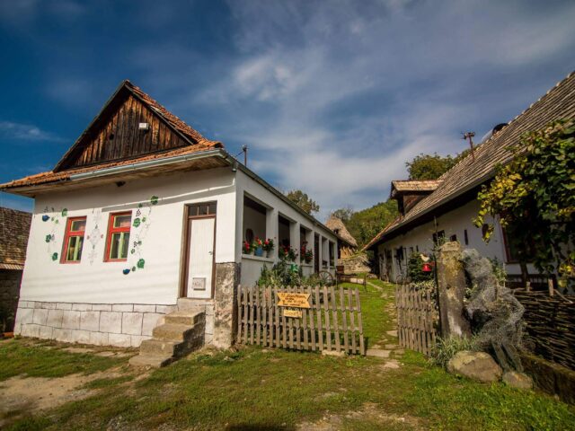 Regionálny informačný bod s kaviarňou - Lišov Múzeum
